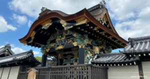 Nishi Honganji in Kyoto: Highlights and Personal Photos with Insights into the National Treasure Karamon Gate and Majestic Wooden Architecture